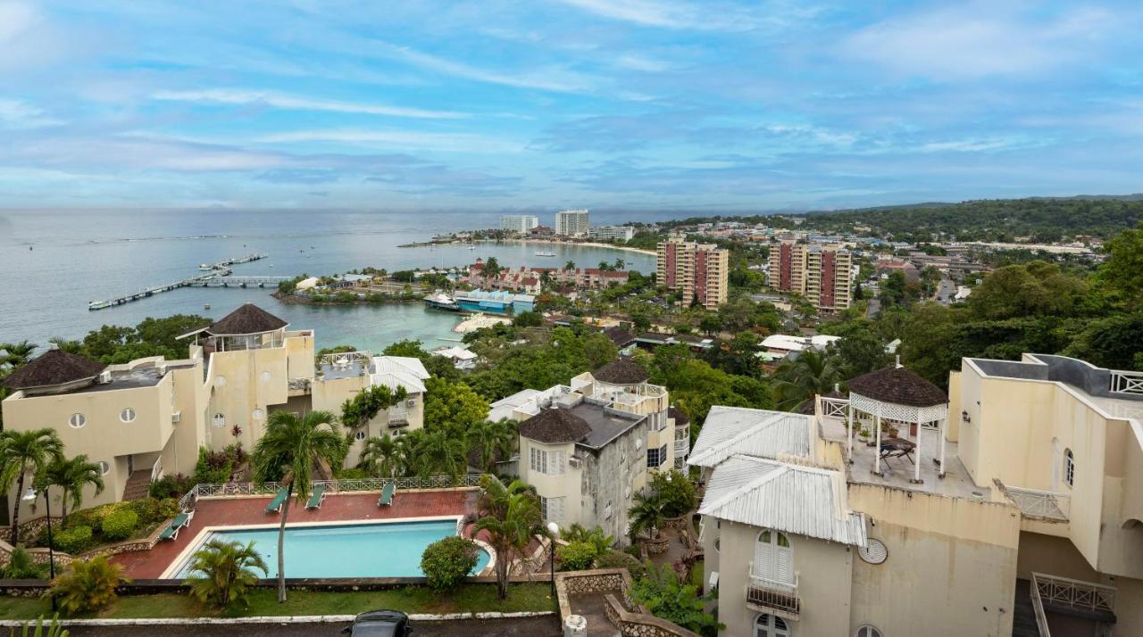 Pampered In Paradise Near Ian Fleming Airport Ocj Ocho Rios Exterior photo